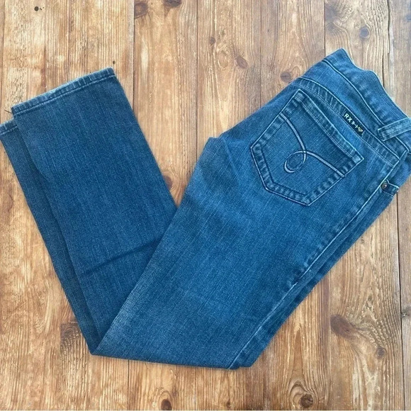 Roxy Women’s Denim Skinny Fit Straight Leg Jeans Medium to Dark Wash Size 3 EUC - Picture 7 of 9
